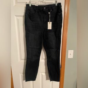 NWT Good American Crop Jeans in Black